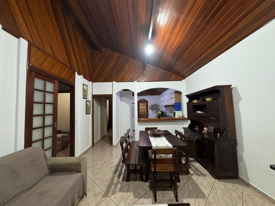 Casa Dentro Parque Aquatico Villa Aguas de Lindoia Ngoại thất bức ảnh