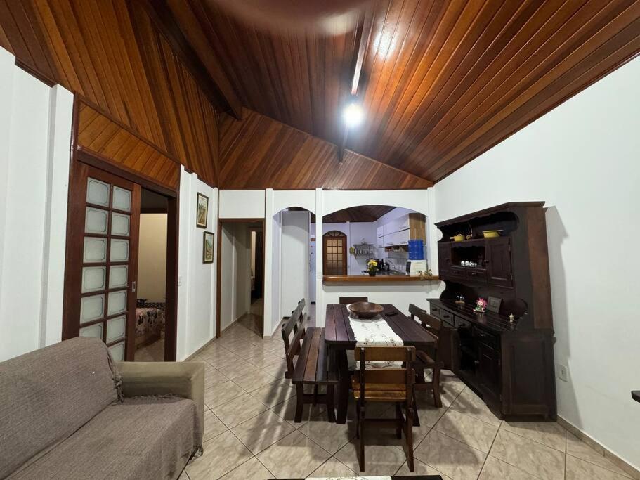 Casa Dentro Parque Aquatico Villa Aguas de Lindoia Ngoại thất bức ảnh